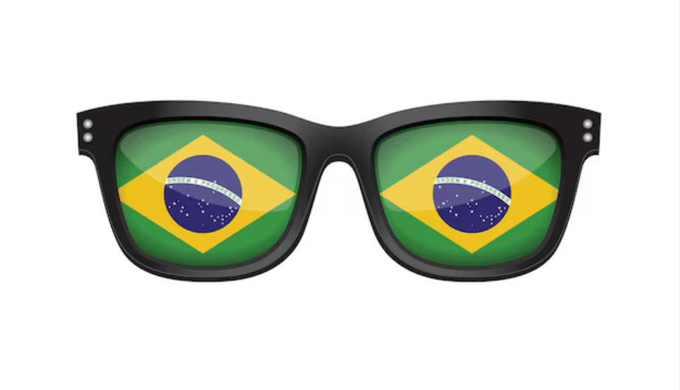 O verão chega ao Brasil e os óculos de sol viram item essencial da estação, com a demanda em alta